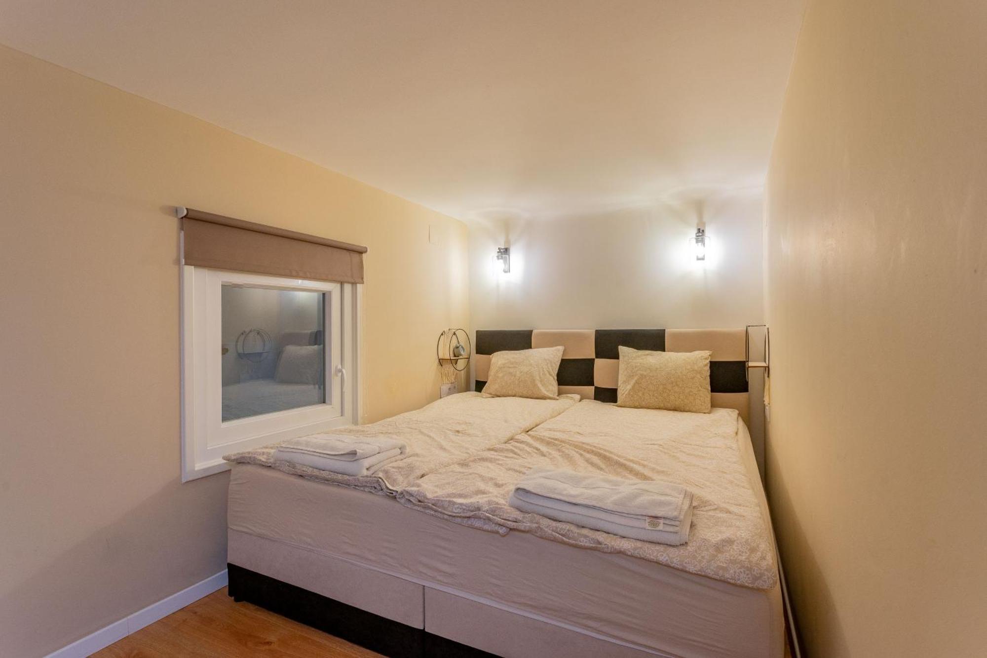 Full Equipment Designed Apartment In The Heart Of Budapest For 4 People Exterior foto