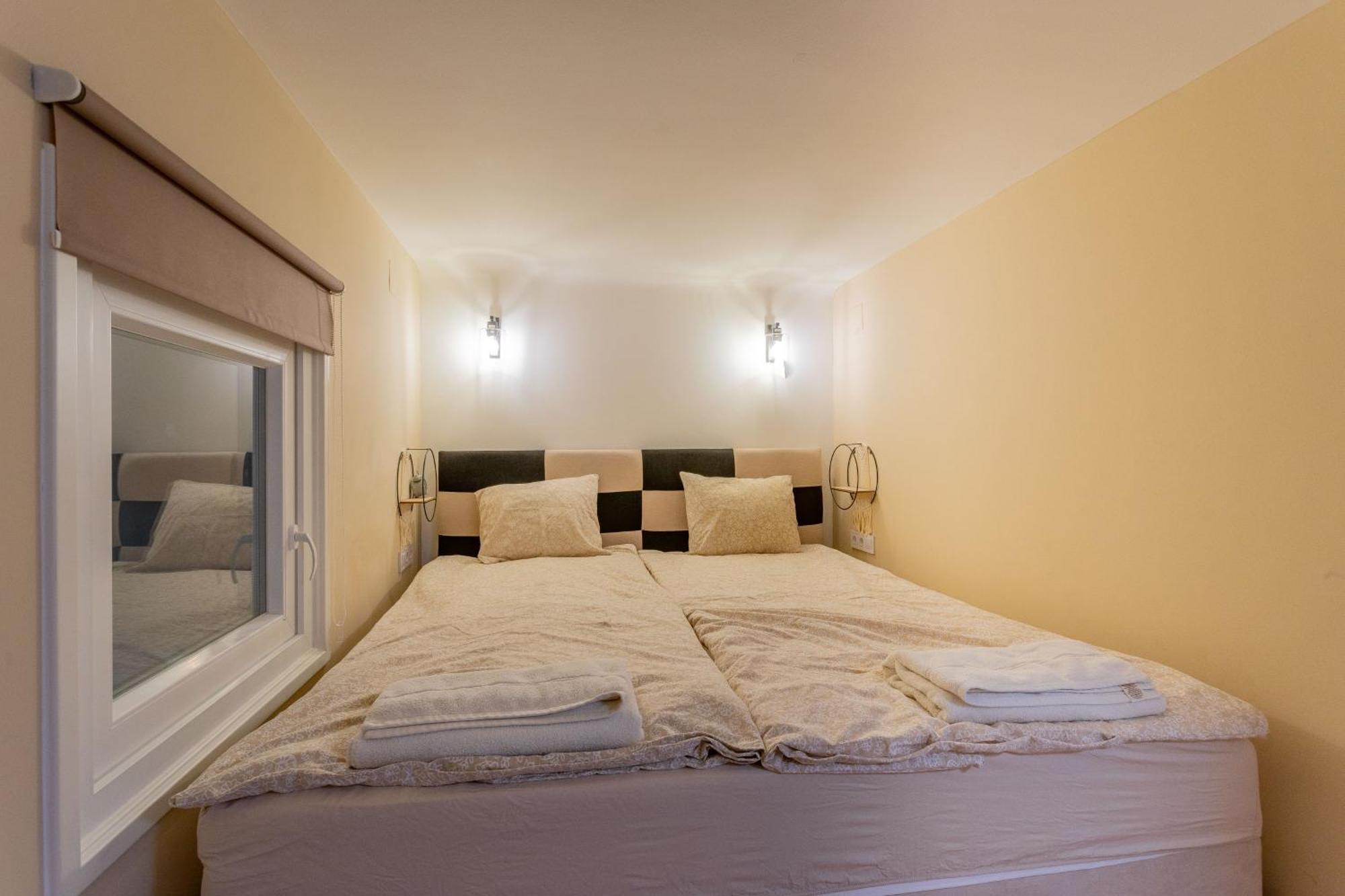 Full Equipment Designed Apartment In The Heart Of Budapest For 4 People Exterior foto